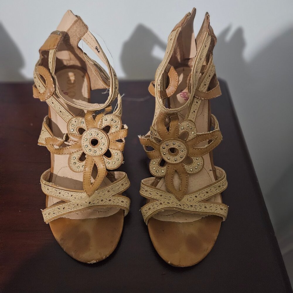 Women's Sandals 9.5